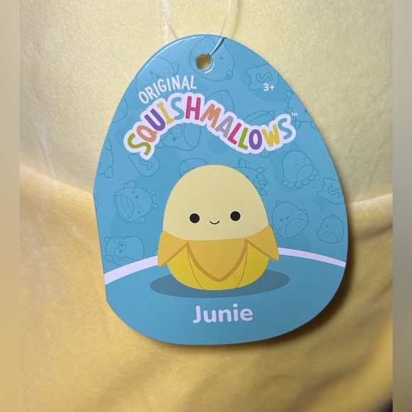 Junie the Banana Squishmallow - Picture 3 of 3